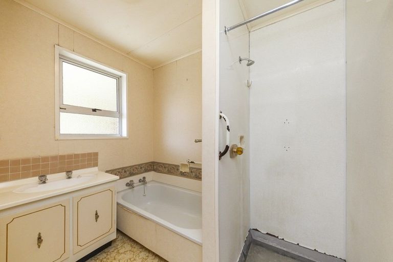 Photo of property in 73 East Street, Feilding, 4702