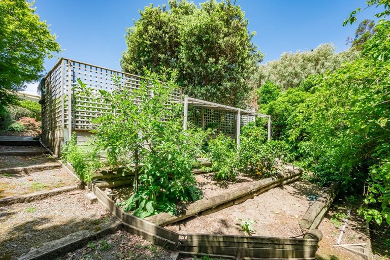 Photo of property in 20 Freyberg Crescent, Waikanae Beach, Waikanae, 5036