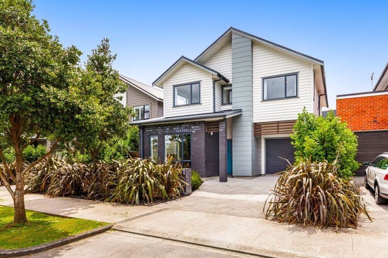 Photo of property in 42 Bomb Point Drive, Hobsonville, Auckland, 0616