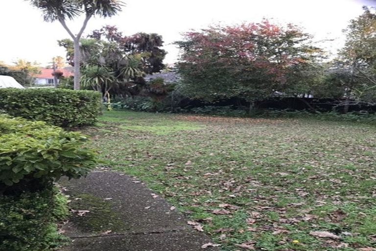 Photo of property in 1/134 Nile Road, Milford, Auckland, 0620