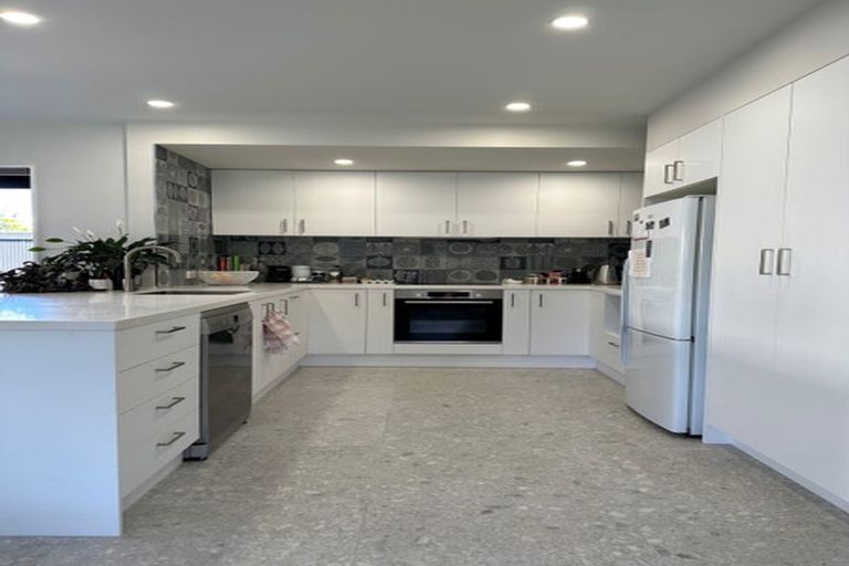 Photo of property in 68a Windermere Road, Papanui, Christchurch, 8053