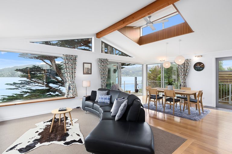 Photo of property in 14 Bewley Avenue, Macandrew Bay, Dunedin, 9014