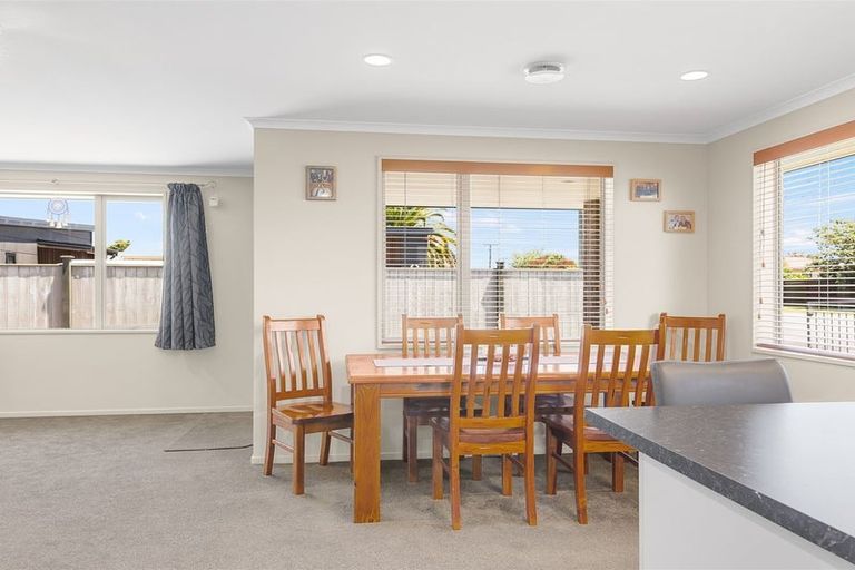 Photo of property in 16 Forbes Street, Westport, 7825