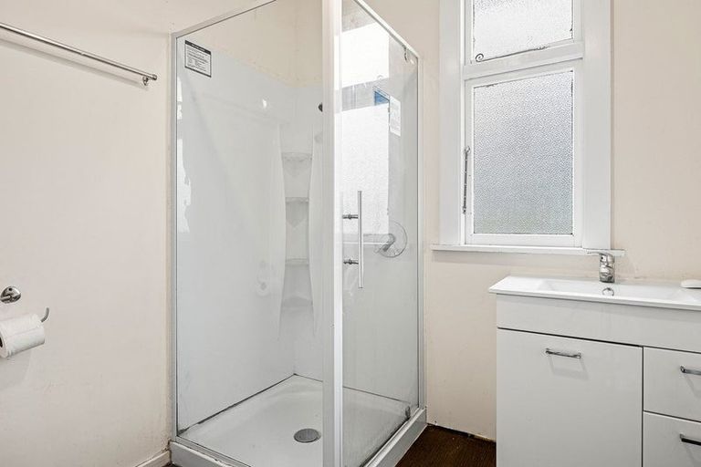 Photo of property in 30 Flavell Street, Heathcote Valley, Christchurch, 8022