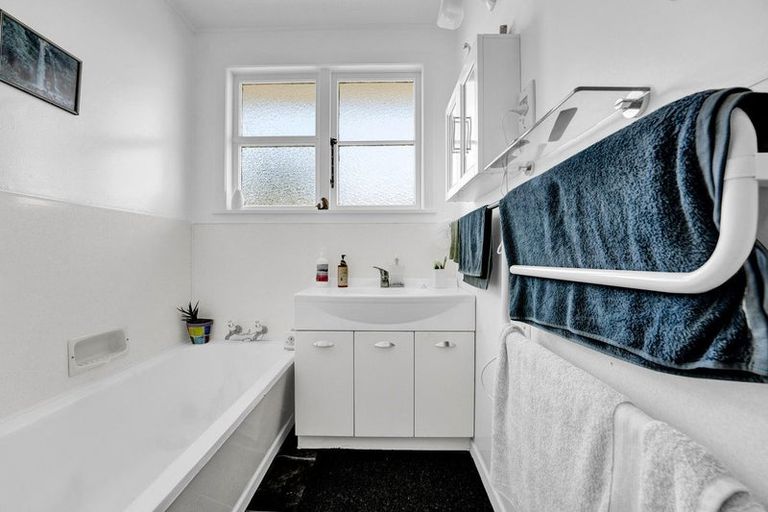 Photo of property in 234 Egmont Street, Patea, 4520