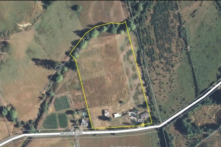 Photo of property in 376 Neudorf Road, Upper Moutere, 7175
