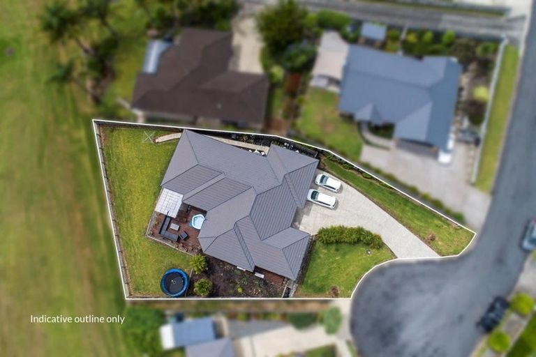 Photo of property in 14 Daviot Place, Te Kamo, Whangarei, 0112