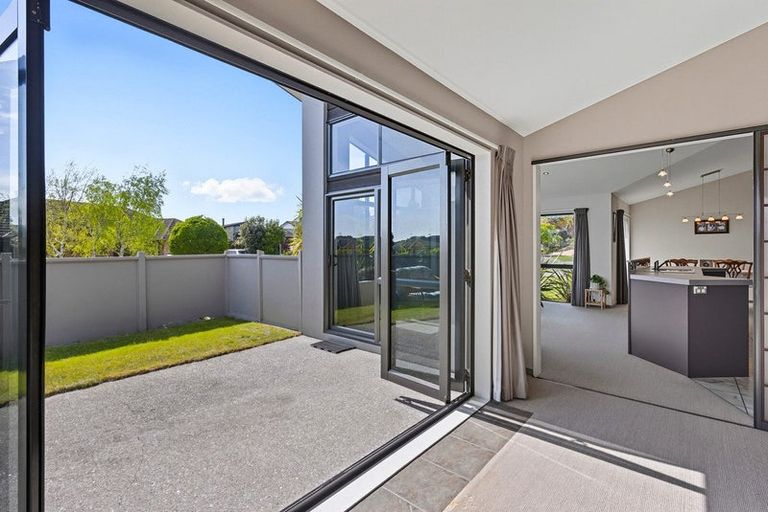 Photo of property in 2 Cadastral Court, Paraparaumu, 5032