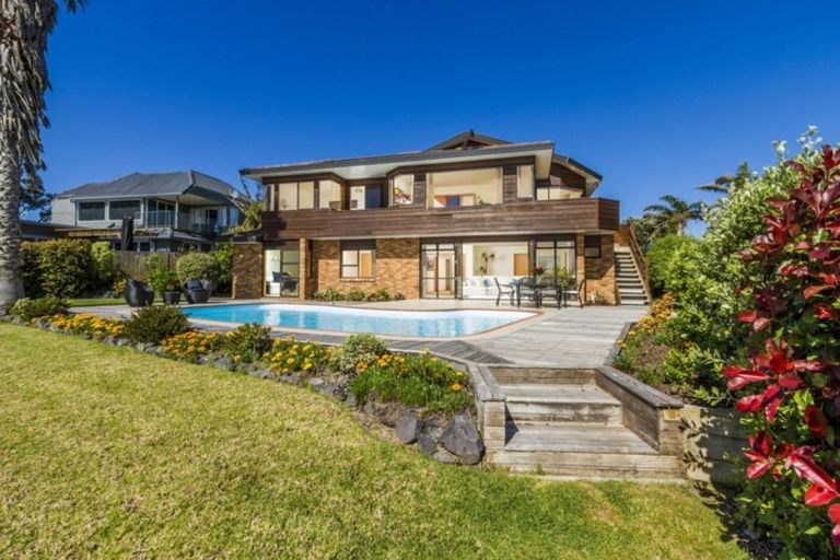 Photo of property in 1 Gilberd Place, Torbay, Auckland, 0630