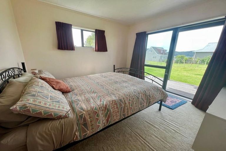 Photo of property in 2 Ngatiwai Place, Whangaruru, Russell, 0184