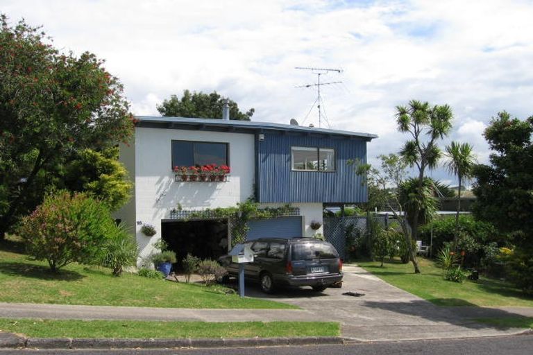 Photo of property in 16 Waiau Street, Torbay, Auckland, 0630