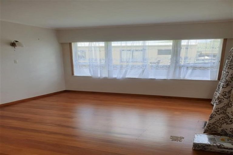 Photo of property in 32 Brentford Place, Manurewa, Auckland, 2102