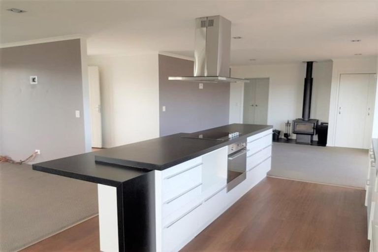 Photo of property in 4 Rawiri Drive, Bell Block, New Plymouth, 4312