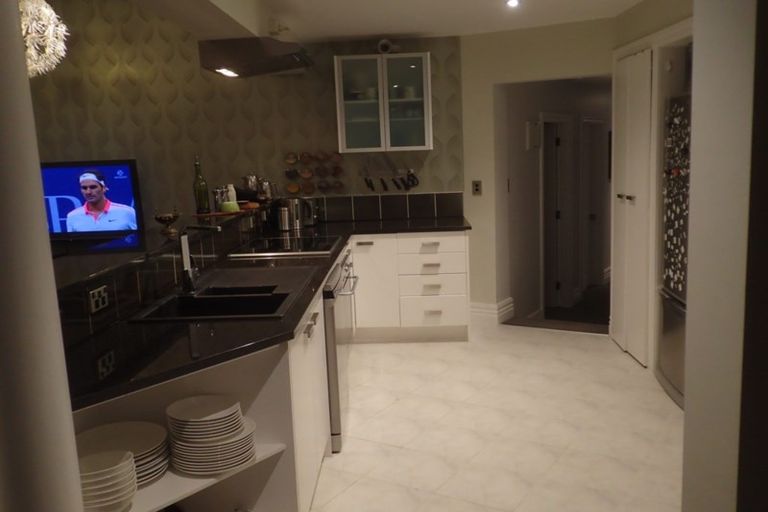 Photo of property in 17 Robieson Street, Roseneath, Wellington, 6011