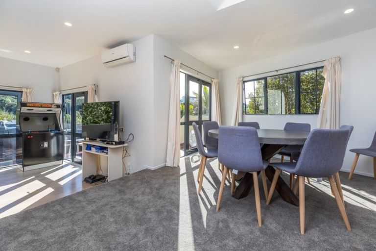 Photo of property in 5/19 Langana Avenue, Browns Bay, Auckland, 0630