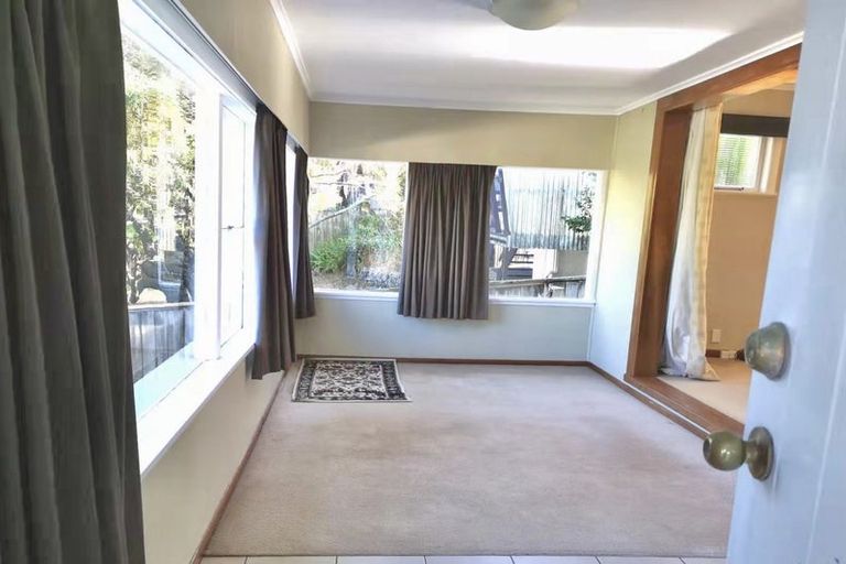 Photo of property in 2/134 Forrest Road, Milford, Auckland, 0620