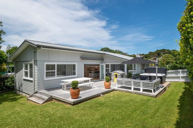 Photo of property in 3 Philip Place, Hillcrest, Auckland, 0627