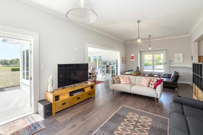 Photo of property in Gladstone Road, Gladstone, 5884