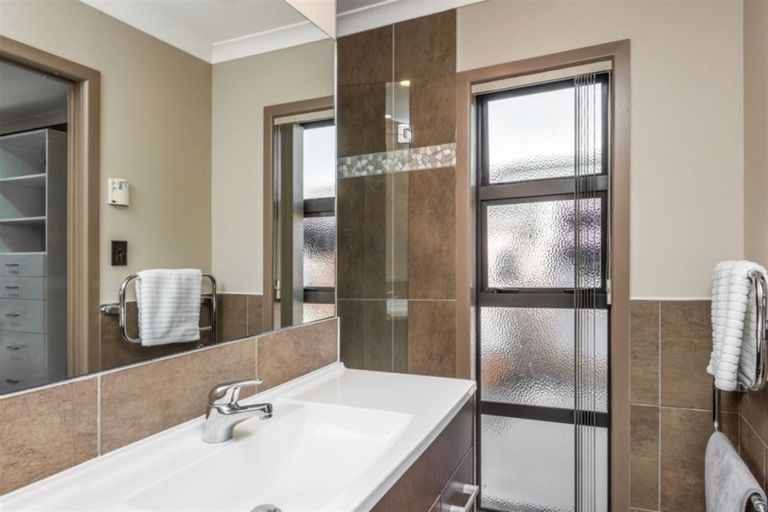 Photo of property in 4 Tarrango Way, Rototuna, Hamilton, 3210