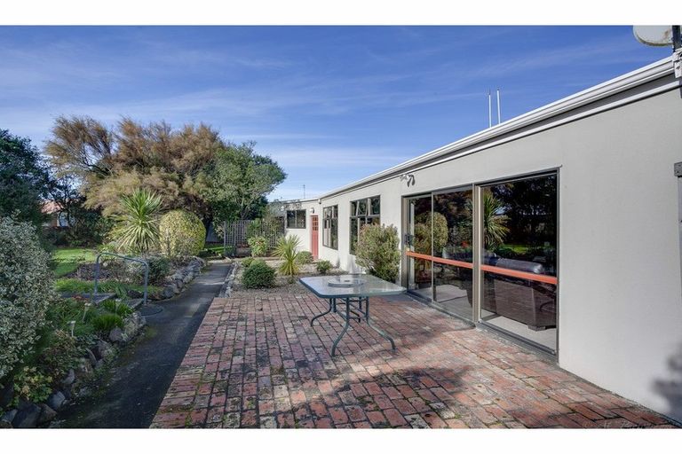 Photo of property in 137 Selwyn Street, Waimataitai, Timaru, 7910