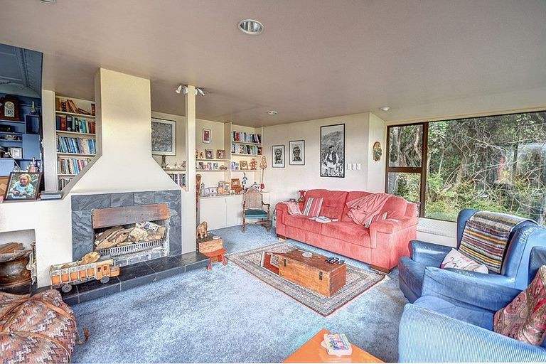 Photo of property in 3 Howard Street, Macandrew Bay, Dunedin, 9014