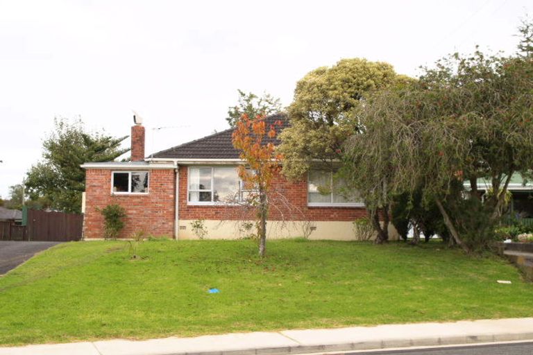 Photo of property in 17 Beryl Place, Mangere East, Auckland, 2024