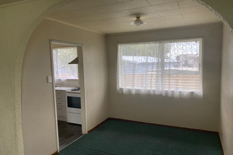 Photo of property in 2/10 Tuna Place, Manurewa, Auckland, 2102