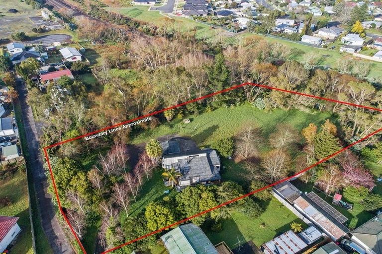 Photo of property in 99 Marne Road, Papakura, 2110