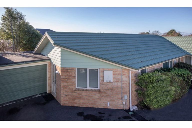 Photo of property in 24c Tika Street, Riccarton, Christchurch, 8041