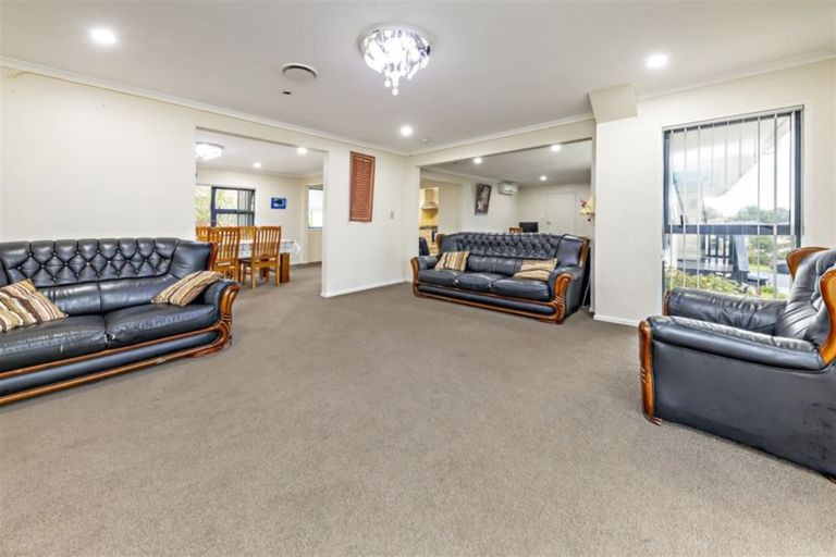 Photo of property in 12 Zelda Avenue, Clover Park, Auckland, 2023