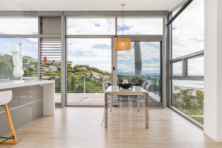 Photo of property in 11 Saint Remy Lane, Redcliffs, Christchurch, 8081