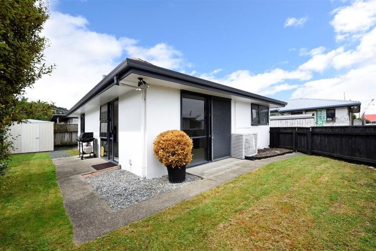 Photo of property in 56 Parkers Road, Tahunanui, Nelson, 7011