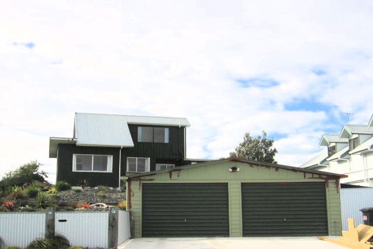Photo of property in 45 Shortt Street, Foxton Beach, Foxton, 4815