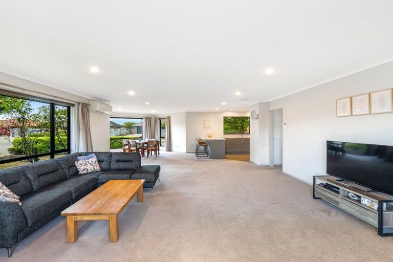 Photo of property in 47 Geneva Terrace, Kelvin Grove, Palmerston North, 4414