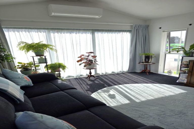 Photo of property in 58 Maclean Street, Paraparaumu Beach, Paraparaumu, 5032
