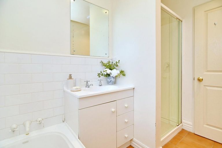 Photo of property in 10 Parade Court, Addington, Christchurch, 8024