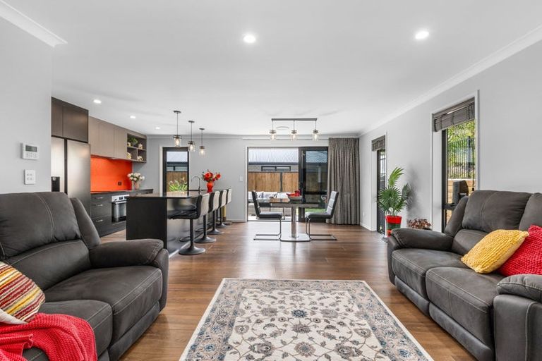 Photo of property in 33 Pakanga Grove, Pyes Pa, Tauranga, 3112