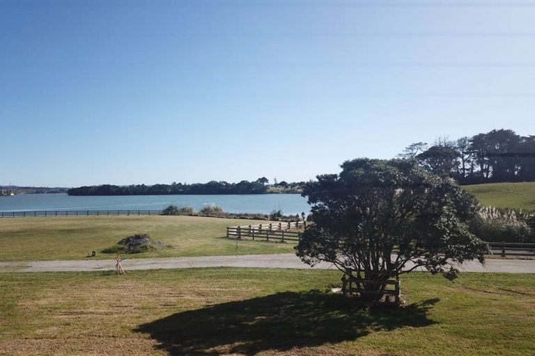 Photo of property in 17 Goble Road, Clarks Beach, 2679