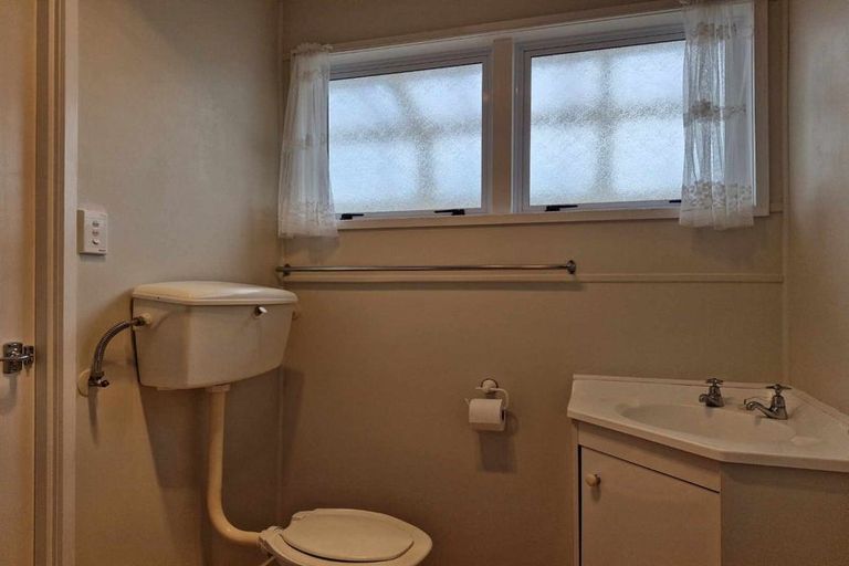 Photo of property in 15 Nelson Street, Waitara, 4320