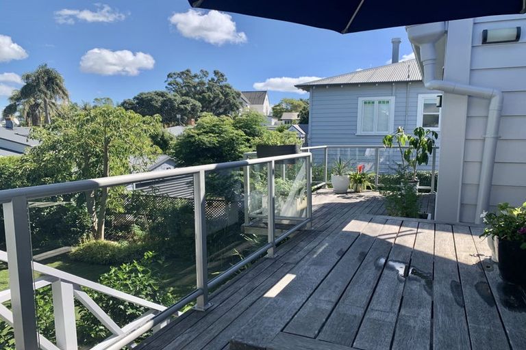 Photo of property in 14 Domain Street, Devonport, Auckland, 0624