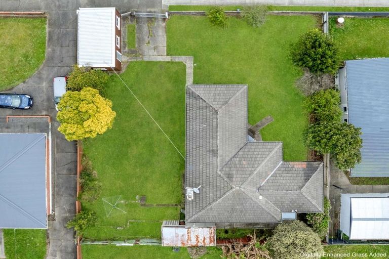 Photo of property in 104 Bartholomew Road, Levin, 5510