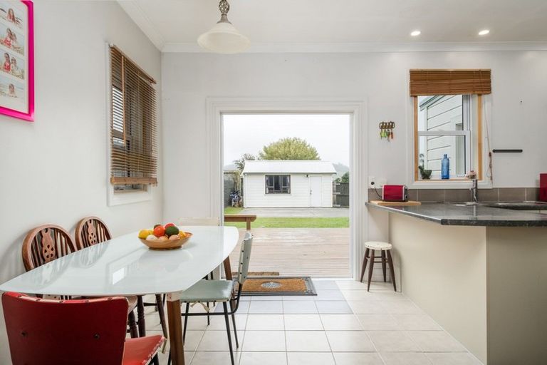 Photo of property in 55 Stafford Street, Whataupoko, Gisborne, 4010