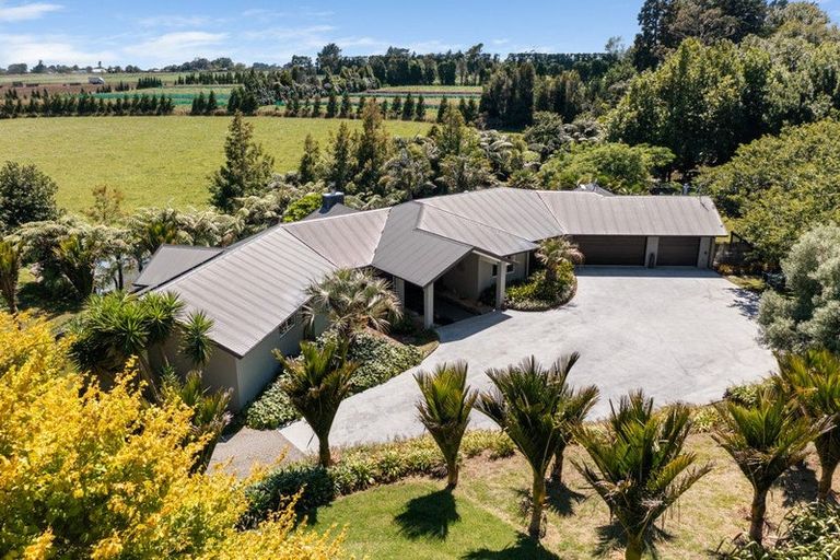 Photo of property in 187 Te Arei Road East, Huirangi, New Plymouth, 4373