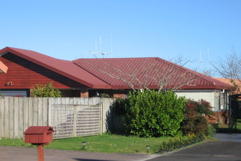 Photo of property in 22 Halcione Close, Flagstaff, Hamilton, 3210