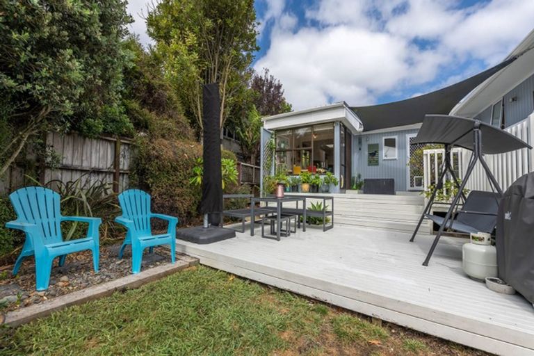 Photo of property in 38 Lynmore Drive, Hillpark, Auckland, 2102