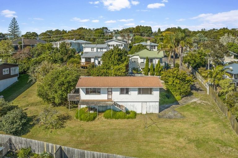 Photo of property in 68 Archers Road, Glenfield, Auckland, 0629