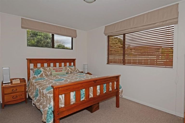 Photo of property in 39 Waimea Road, Waikanae Beach, Waikanae, 5036