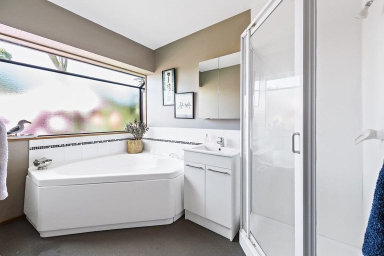 Photo of property in 15 Broad Street, Southbridge, 7602