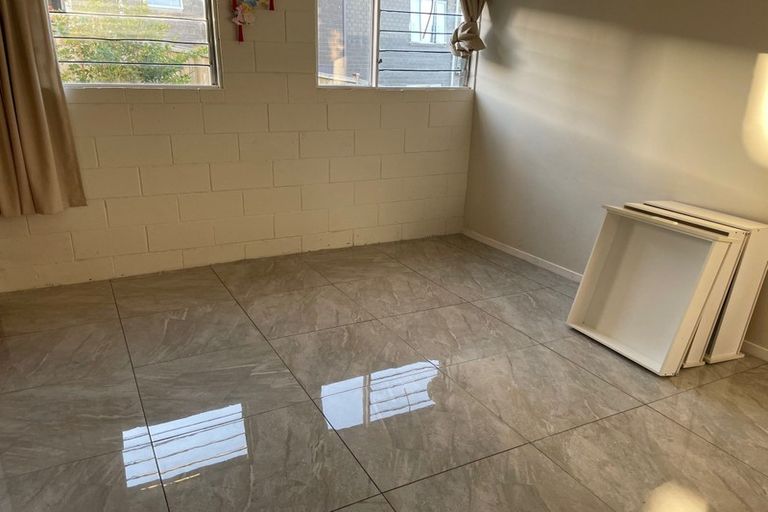 Photo of property in 3 Sunrise Avenue, Murrays Bay, Auckland, 0630