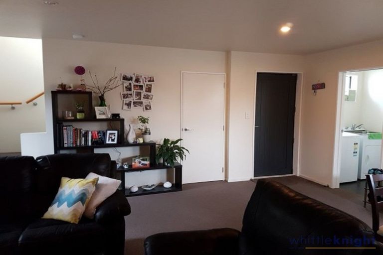 Photo of property in 300 Riccarton Road, Upper Riccarton, Christchurch, 8041
